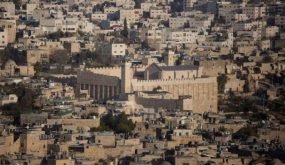 تقرير: محافظة الخليل تتعرض لهجوم استيطاني والمستوطنون يتوسعون في إقامة البؤر الاستيطانية