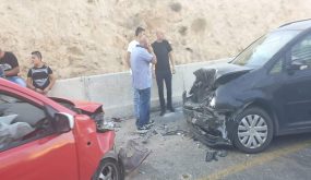 اصابة 10 مواطنين بحادث سير على شارع حاجز الزعيم شرق القدس