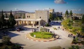 جامعة بيرزيت تشكر رئيس الوزراء وكل من ساهم بفتح أبوابها