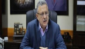 محافظ طولكرم يدعو المواطنين إلى الالتزام أكثر في المنازل