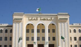 الجزائر ..سجن مسؤول سابق بتهمة إهانة قائد في حرب التحرير