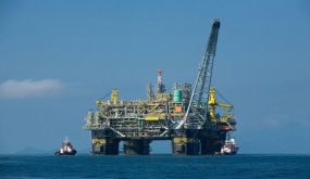 شركات النفط الكبرى تقلص إنفاقها 18% في 2020 بعد هبوط الأسعار