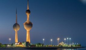 عشية الحظر الشامل.. أمير الكويت يدعو مواطنيه للالتزام
