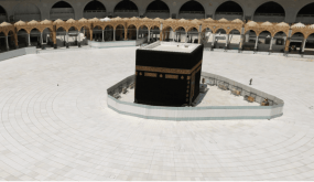 السعودية تبدأ إجلاء المعتمرين المتأخرين في العودة لبلادهم