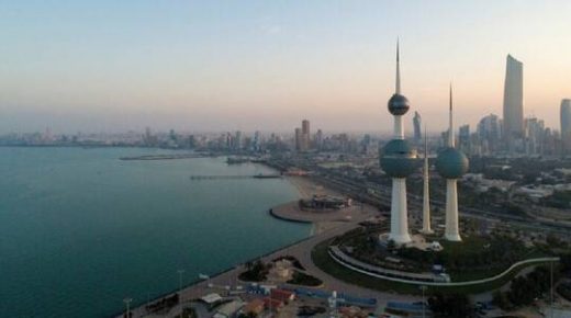 الكويت تعزل 3 عمارات تفشى بها فيروس “كورونا”