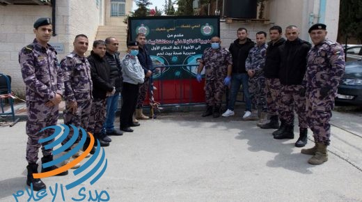 تركيب جهاز تعقيم على مدخل مديرية صحة بيت لحم