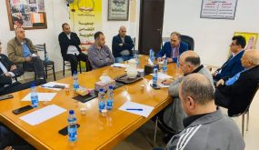 محافظ نابلس يجتمع مع لجنة التكافل الخيرية في مقر جمعية التضامن