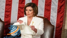 Speaker of the US House of Representatives Nancy Pelosi rips a copy of US President Donald Trumps speech after he delivers the State of the Union address at the US Capitol in Washington, DC, on February 4, 2020. (Photo by MANDEL NGAN / AFP)