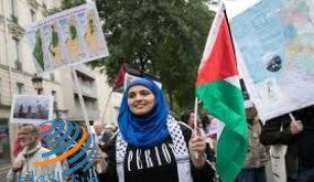 فلسطين حاضرة في مظاهرات اليونانيين ضد الاستغلال والاضطهاد والعنصرية