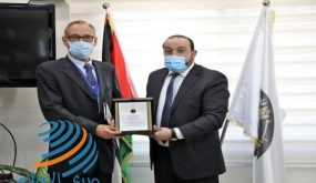 النائب العام يكرم رئيس بعثة الشرطة الأوروبية لإنهائه مهام عمله