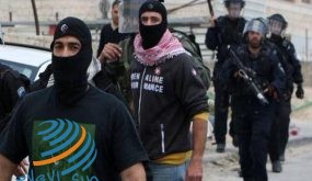 وحدات خاصة اسرائيلية تعتقل شابا من الرام شمال القدس