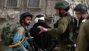 الاحتلال يعتقل الأكاديمي عماد البرغوثي شمال شرق القدس