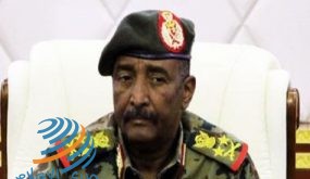 رئيس المجلس السيادي السوداني يتعهد بتوفير احتياجات متضرري السيول