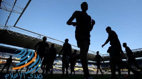 إصابة أربعة لاعبين بفيروس (كورونا) تفرض على روما تأجيل العودة للتدريبات