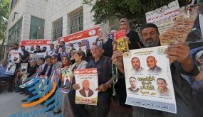 اعتصام في طولكرم دعما للأسرى المرضى والمضربين عن الطعام