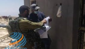 الاحتلال يخطر بالهدم ووقف البناء لمنازل وجدران استنادية في قرية نحالين غرب بيت لحم