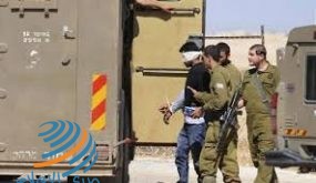 الاحتلال يعتقل شابا قيد الحبس المنزلي في العيسوية بالقدس المحتلة