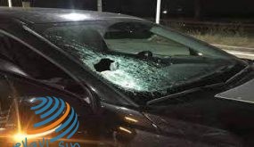 مستوطنون يهاجمون مركبات المواطنين على طريق جنين نابلس