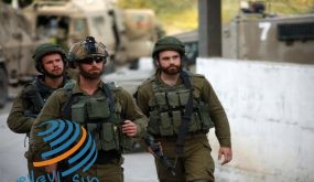 الاحتلال يستولي على بسطات الباعة المتجولين قرب حاجز قلنديا شمال القدس