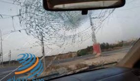 مستوطنون يهاجمون مركبات المواطنين بالحجارة جنوب نابلس