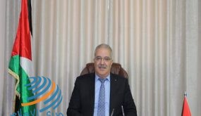 سالم وغنام يبحثان تنظيم خطوط النقل ومواقف المركبات في رام الله والبيرة