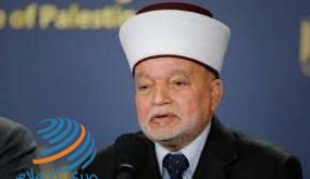 المفتي يحذر من قرار الاحتلال تمديد فترة اقتحام المستوطنين للأقصى لـ45 دقيقة إضافية
