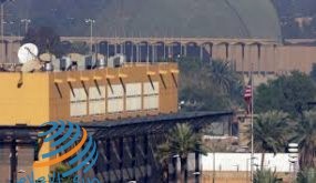 السفارة الأمريكية بالعراق تنفي إخلاء مبناها وتؤكد استمرارها بالعمل