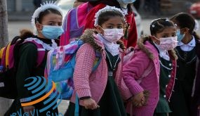 Palestinian students affiliated with the United Nations "UNRWA" wear face masks amid the coronavirus pandemic, in Rafah, south of the Gaza Strip, on November 25, 2020. Photo by Abed Rahim Khatib/Flash90 *** Local Caption *** עזה
רצועת עזה
רפיח
פלסטינים
בדיקות קורונה