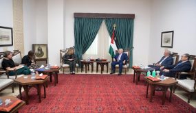 الرئيس يستقبل القنصل العام البريطاني الجديد