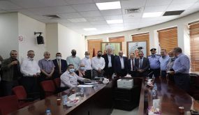 لجنة إدارة بلدية نابلس الجديدة تتسلم مهام عملها رسميا