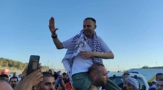 الاحتلال يفرج عن الأسير مريد غيث من دير غسانة بعد قضائه 17 عاماً في الأسر