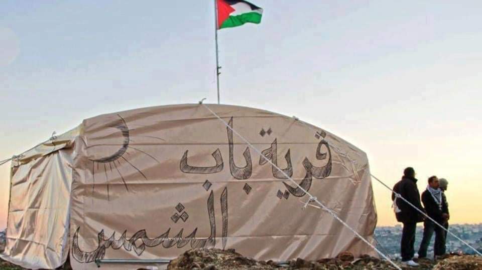 الاحتلال يهدم مسكنين في قرية باب الشمس شرق القدس