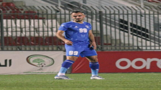 شباب الخليل يستعيد مهاجمه بعد غياب موسمين