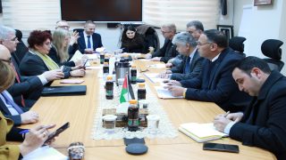 مجدلاني يطالب بالضغط على الاحتلال للإفراج عن الأموال المقتطعة
