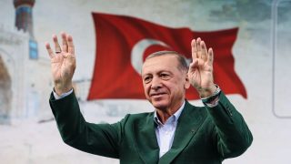 أردوغان يفوز برئاسة تركيا لولاية جديدة