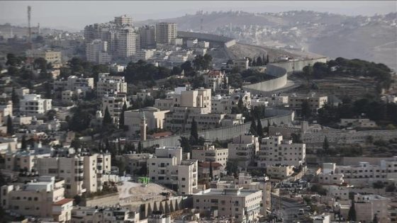 تقرير إسرائيلي: نصف الأراضي المصادرة بالضفة تستخدم من قبل المستوطنين