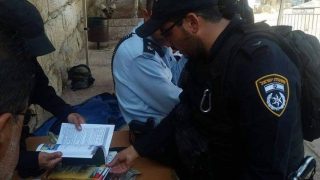 الاحتلال يواصل استهداف المنهاج الفلسطيني