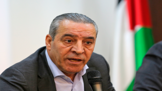 الشيخ يرحب بإعلان الرئيس ترمب بوقف الحرب