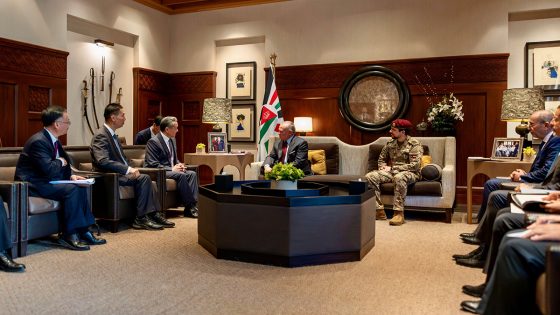 العاهل الأردني يؤكد ضرورة الالتزام باتفاق إنهاء الحرب في غزة ووقف الاعتداءات الإسرائيلية في الضفة