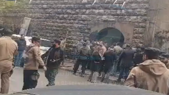 زيارة غامضة.. وفد يهودي يدخل معابد حلب تحت حراسة أمنية