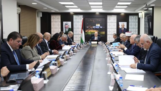 مصطفى يوجّه مختلف المؤسسات الحكومية بتسخير كل إمكانياتها الإغاثية في قطاع غزة