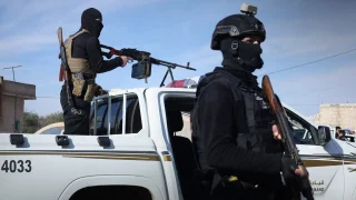 قتلى وعشرات الجرحى بهجمات “لفلول الأسد” على مظاهرات باللاذقية وجبلة
