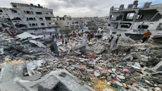 تصعيد دموي في غزة: غارات جوية ومدفعية ونسف المنازل