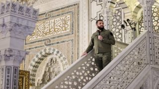 الداخلية السورية تنفي الشائعات المتعلقة بوقوع حادث أمني استهدف الشرع