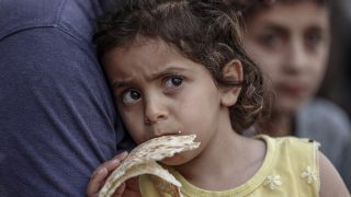 غرفة العمليات الحكومية: أوضاع النازحين في غزة حرجة وسط المنخفض الجوي الحالي