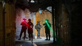 الضفة والقدس تحت وطأة اقتحامات واعتقالات متواصلة