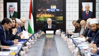 مجلس الوزراء يوجّه نحو أوسع تحرك دولي وعاجل لإلغاء قرار “الكنيست” إعدام الأسرى