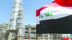 العراق يعلن توقف موانئه النفطية ويحتفظ بحق الرد