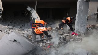 خروقات الاحتلال تتواصل في غزة.. وارتفاع حصيلة الشهداء والجرحى
