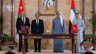 اتفاقية بين الإمارات والأردن لتطوير السكك الحديدية في العقبة